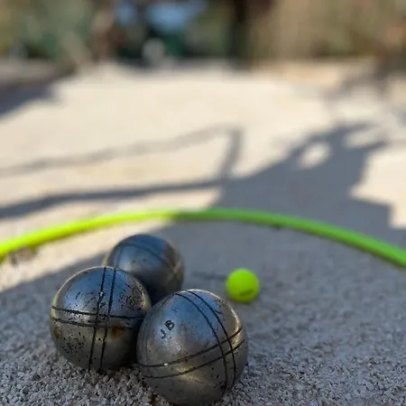 Proche De La De L'almanarre Appartement